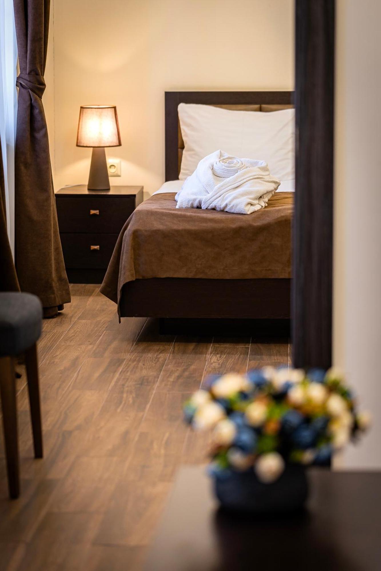 Boutique Living Hotel Erévan Extérieur photo