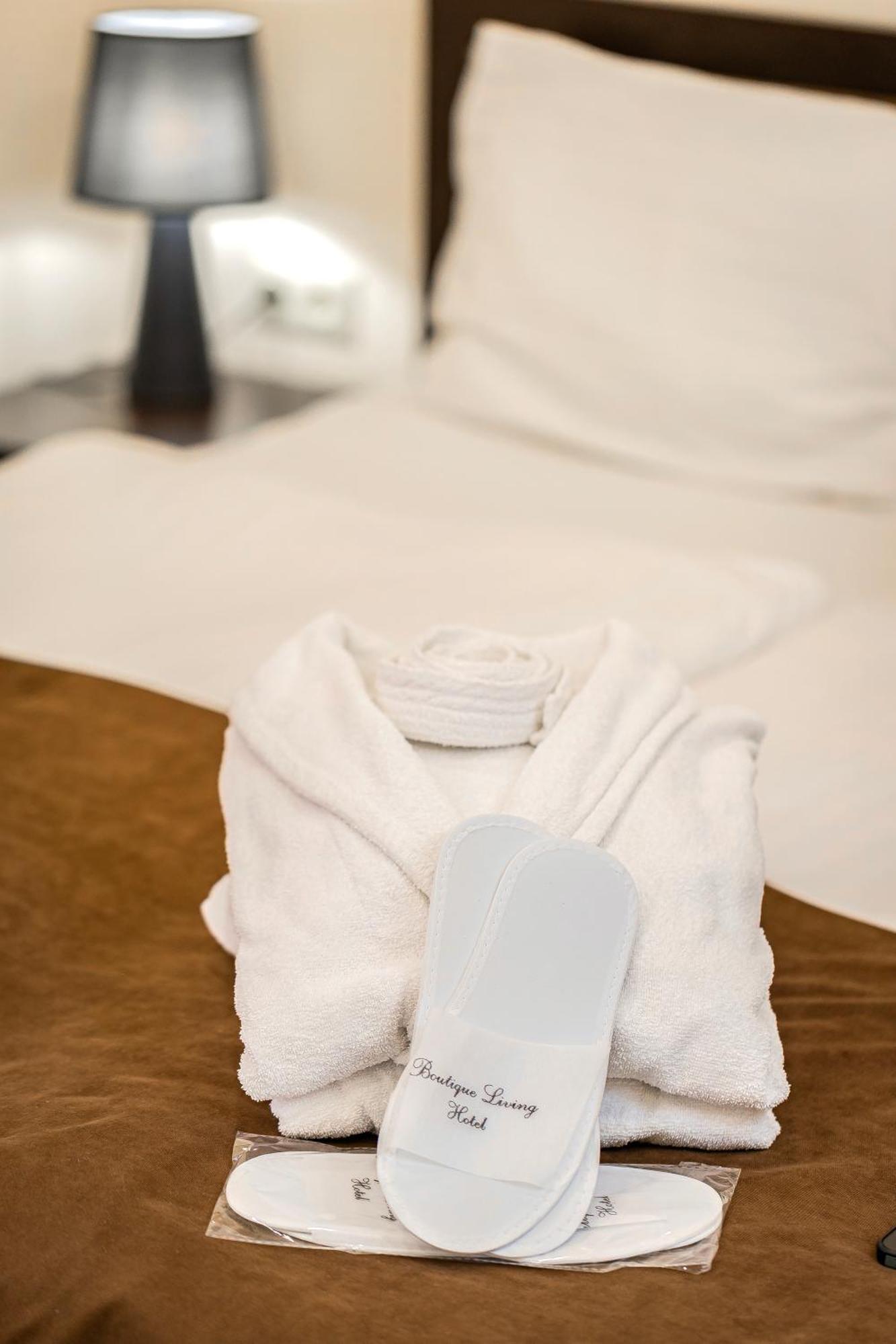Boutique Living Hotel Erévan Extérieur photo
