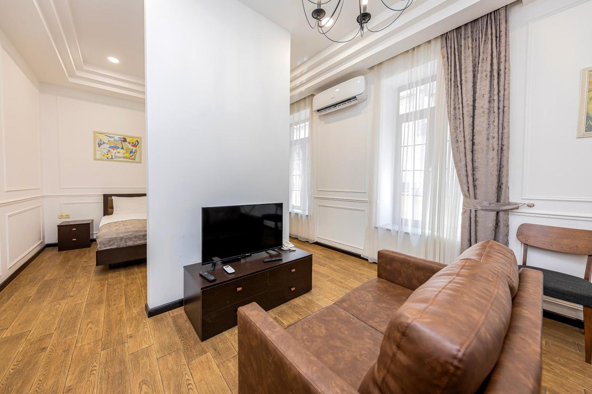 Boutique Living Hotel Erévan Extérieur photo