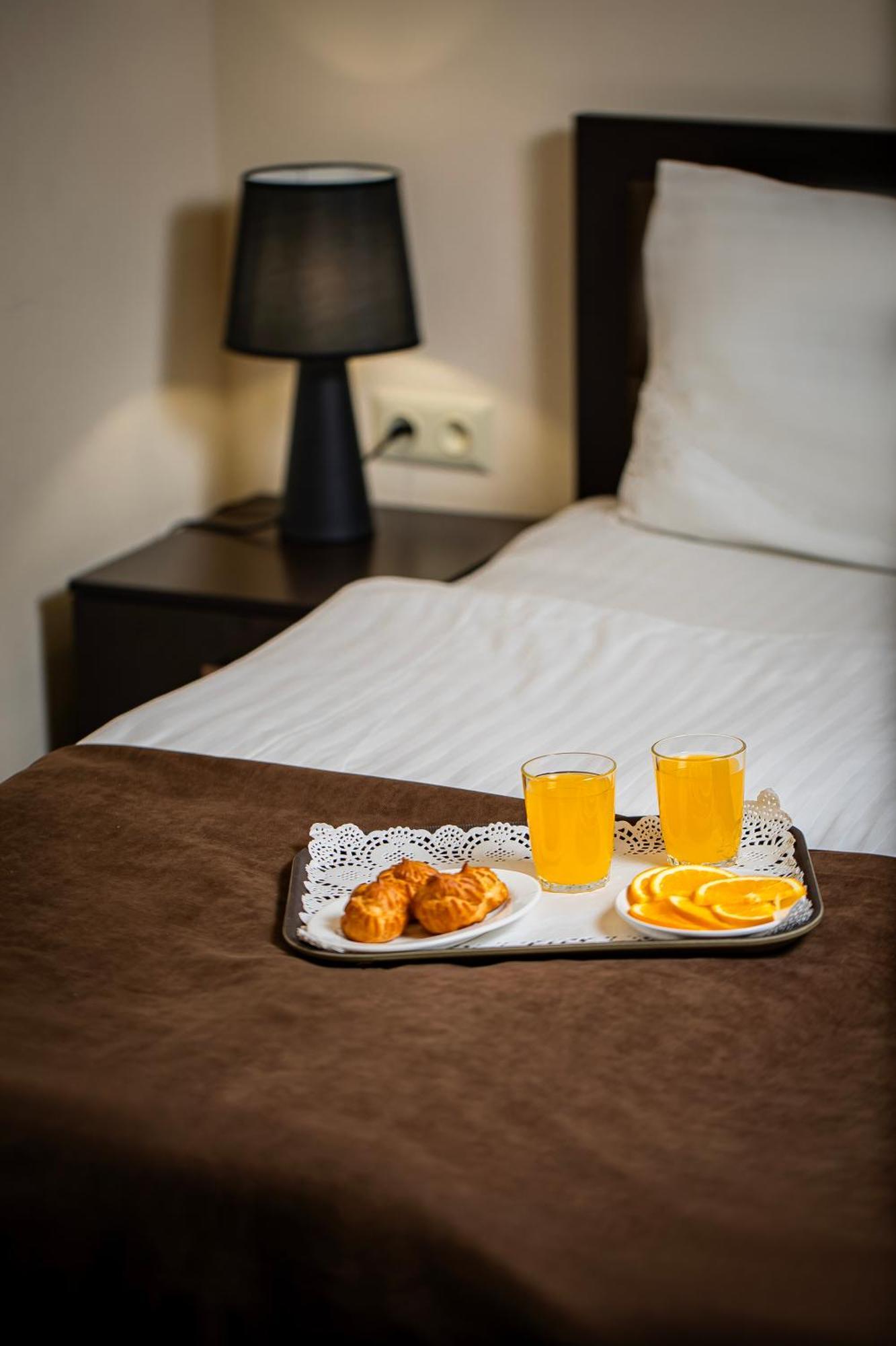 Boutique Living Hotel Erévan Extérieur photo