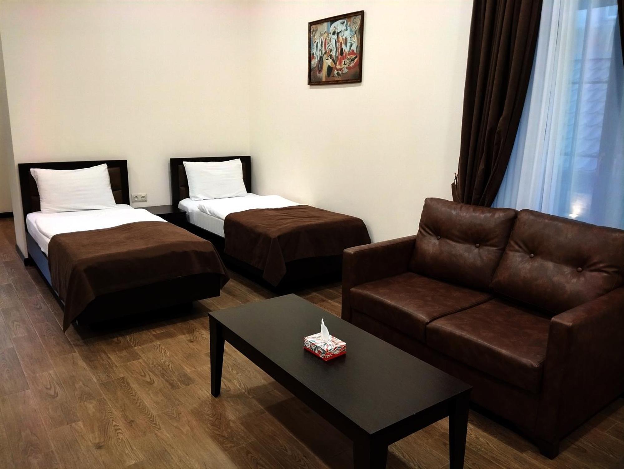 Boutique Living Hotel Erévan Extérieur photo