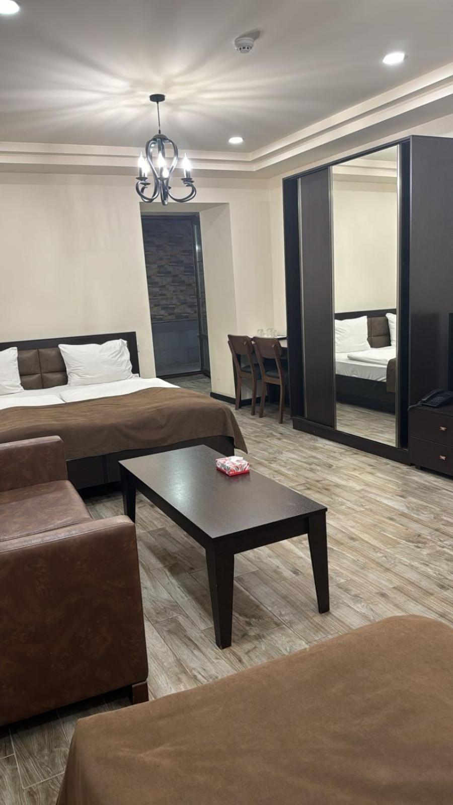 Boutique Living Hotel Erévan Extérieur photo