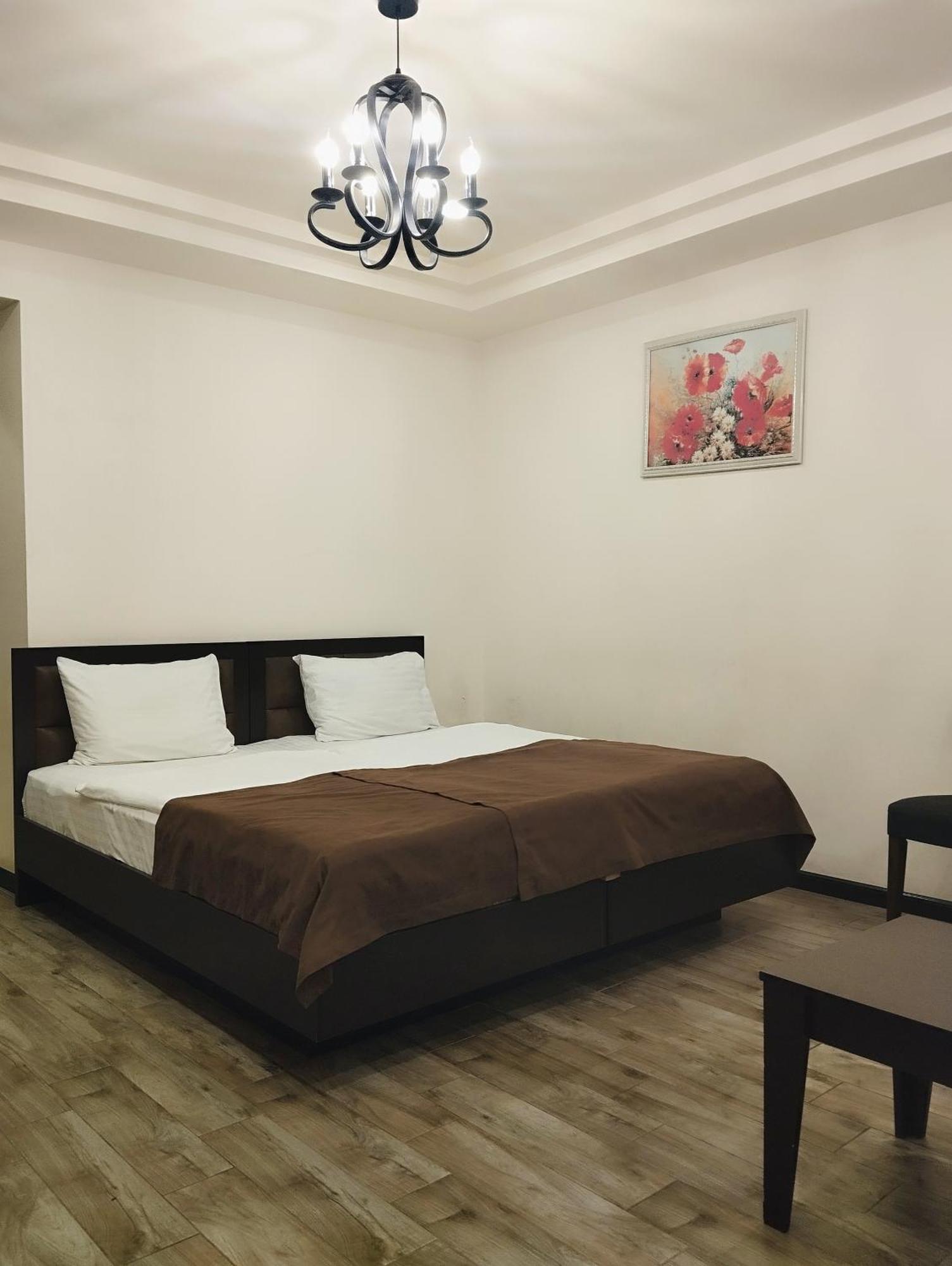Boutique Living Hotel Erévan Extérieur photo